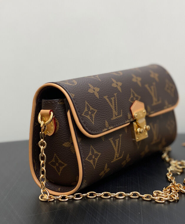 Louis Vuitton Pochette Camille M13566 Brown